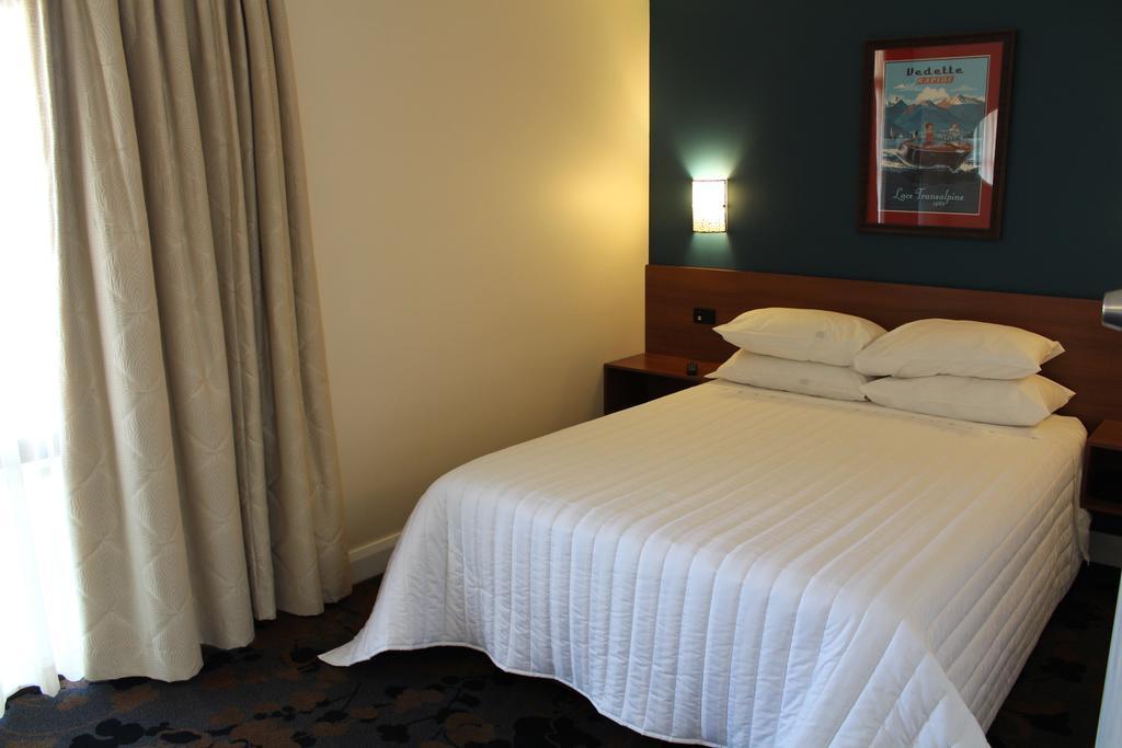 WHALE MOTOR INN | ⋆⋆⋆⋆ | NAROOMA, AUSTRALIA | SEASON DEALS FROM $100